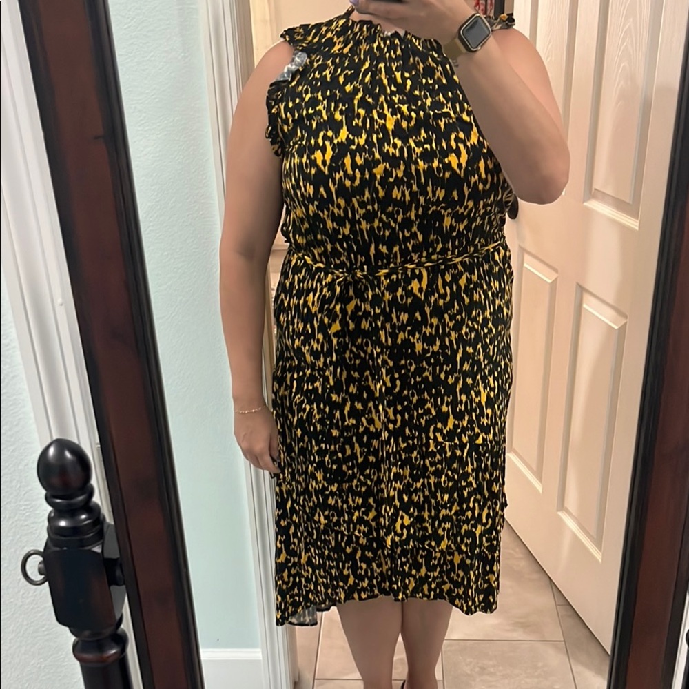 Elegant Black and Yellow Women's Dress